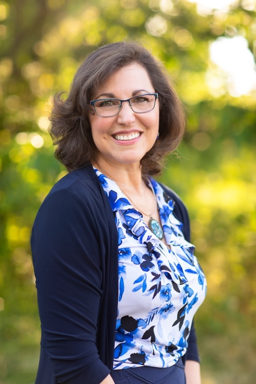 Beth Leonard